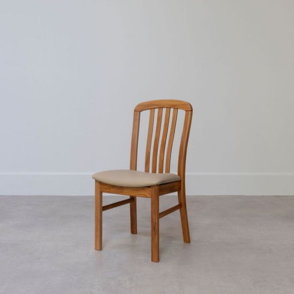 Picture of Verso Chair, slatted back