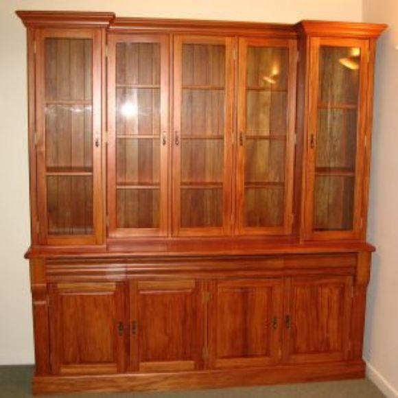 Picture of Statesmen Four Bay Hutch Dresser - Special